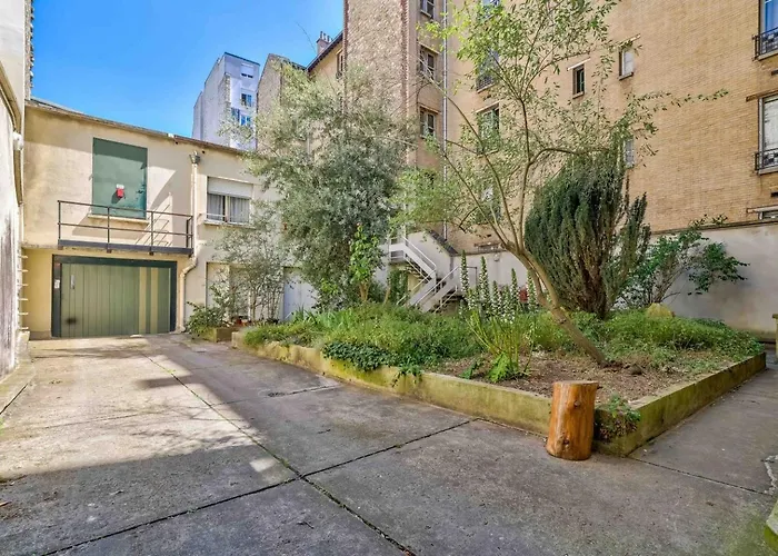 Superb Bien Equipe Montparnasse Apartment